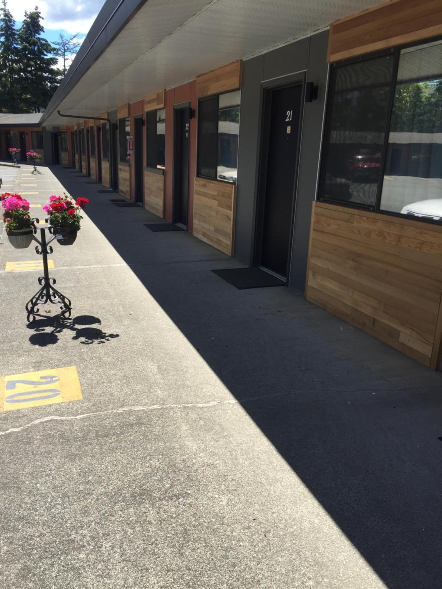 VIP Motel Parksville Exterior foto