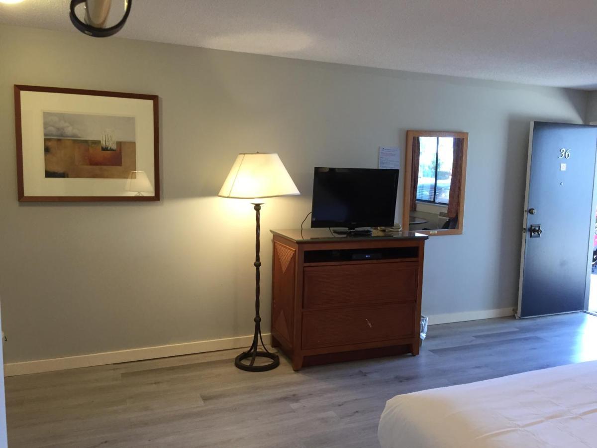 VIP Motel Parksville Exterior foto