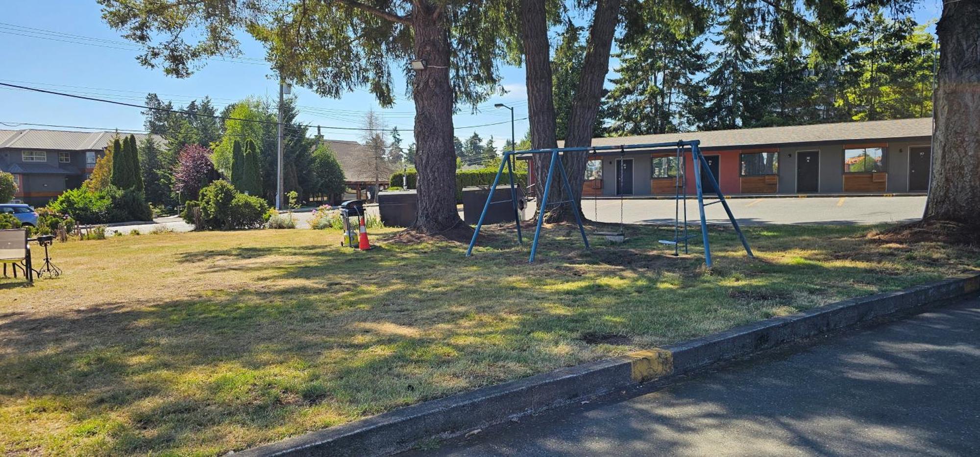 VIP Motel Parksville Exterior foto